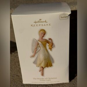 The Wonder of Christmas Christmas Angel Ornament 2010‎